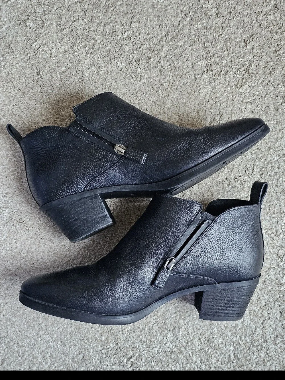 Vionic Cecily Black Leather Ankle Booties Zip Up Size 9.5